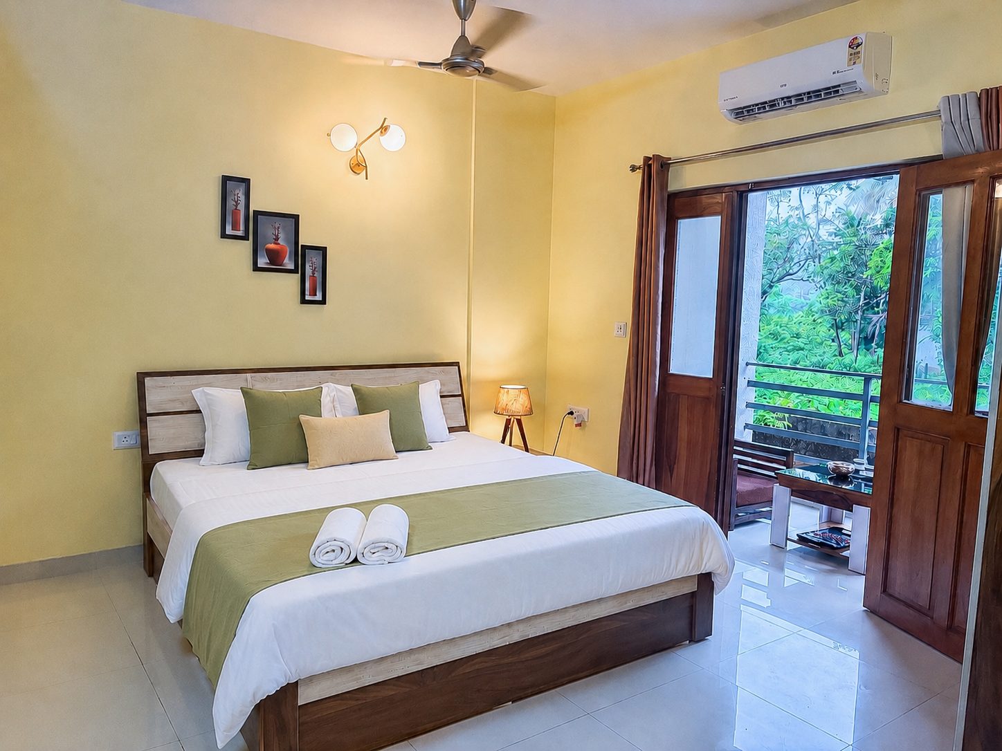 The Peaceside premium bedroom