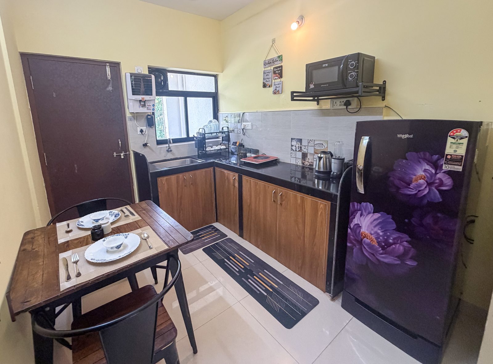 The Peaceside kitchen and dining